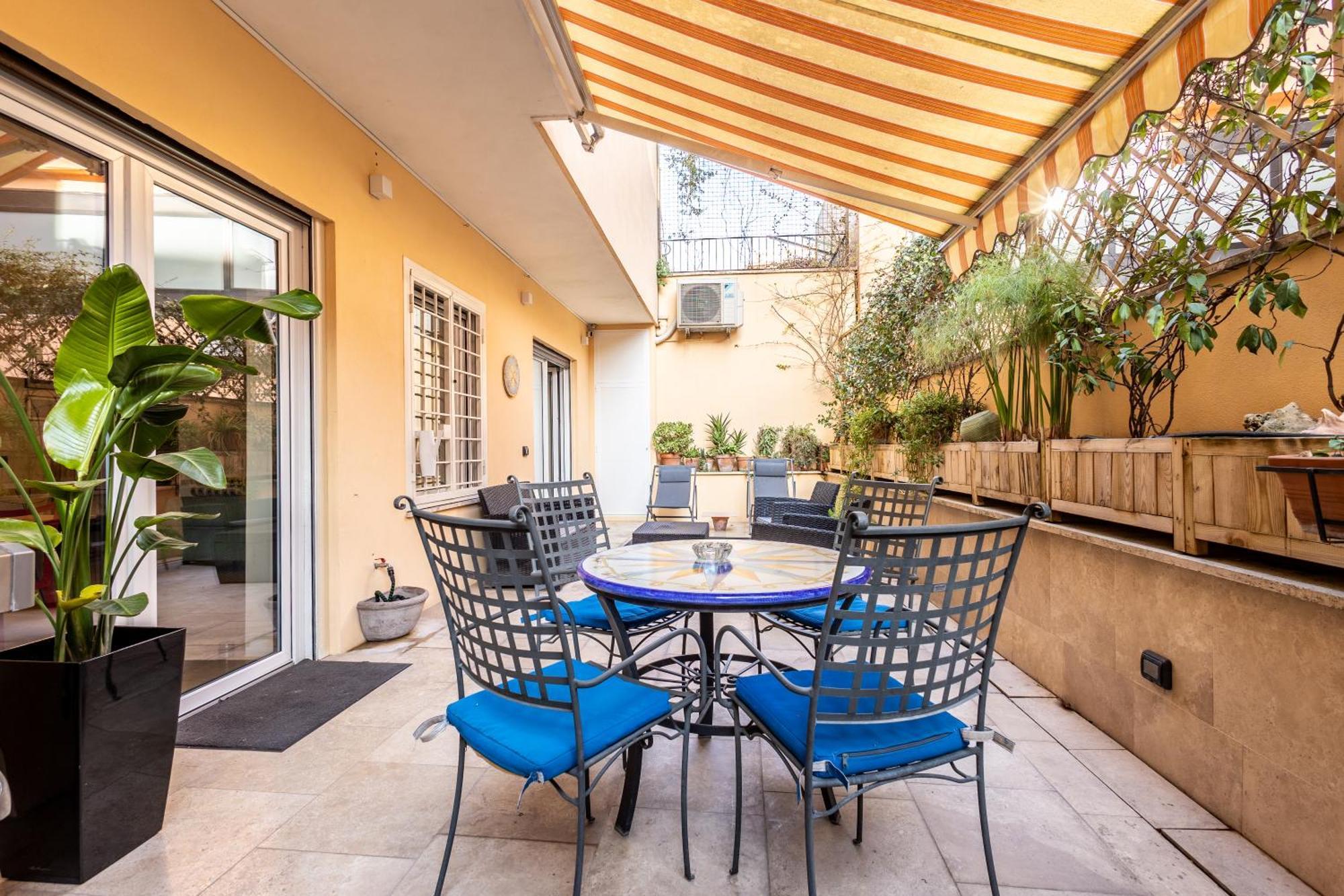 Aedrian's Loft. Boutique With Private Terrace In The Center Of